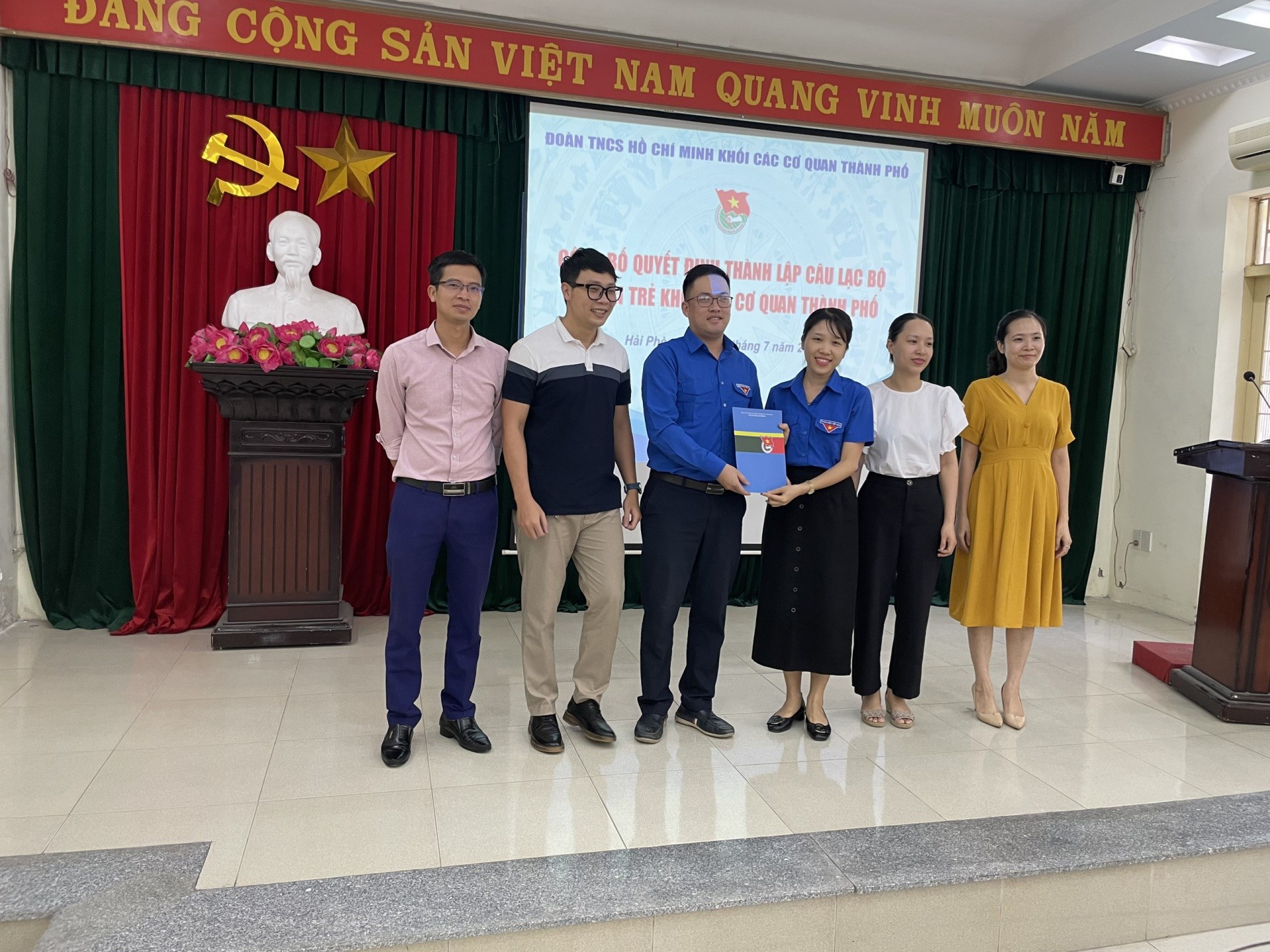 Ra mắt Câu lạc bộ Sáng tạo trẻ