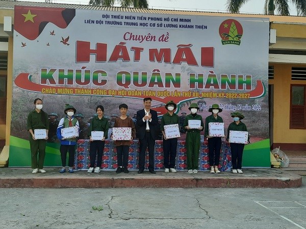 Chuyên đề cấp thành phố "Hát mãi khúc quân hành" - THCS Lương Khánh Thiện