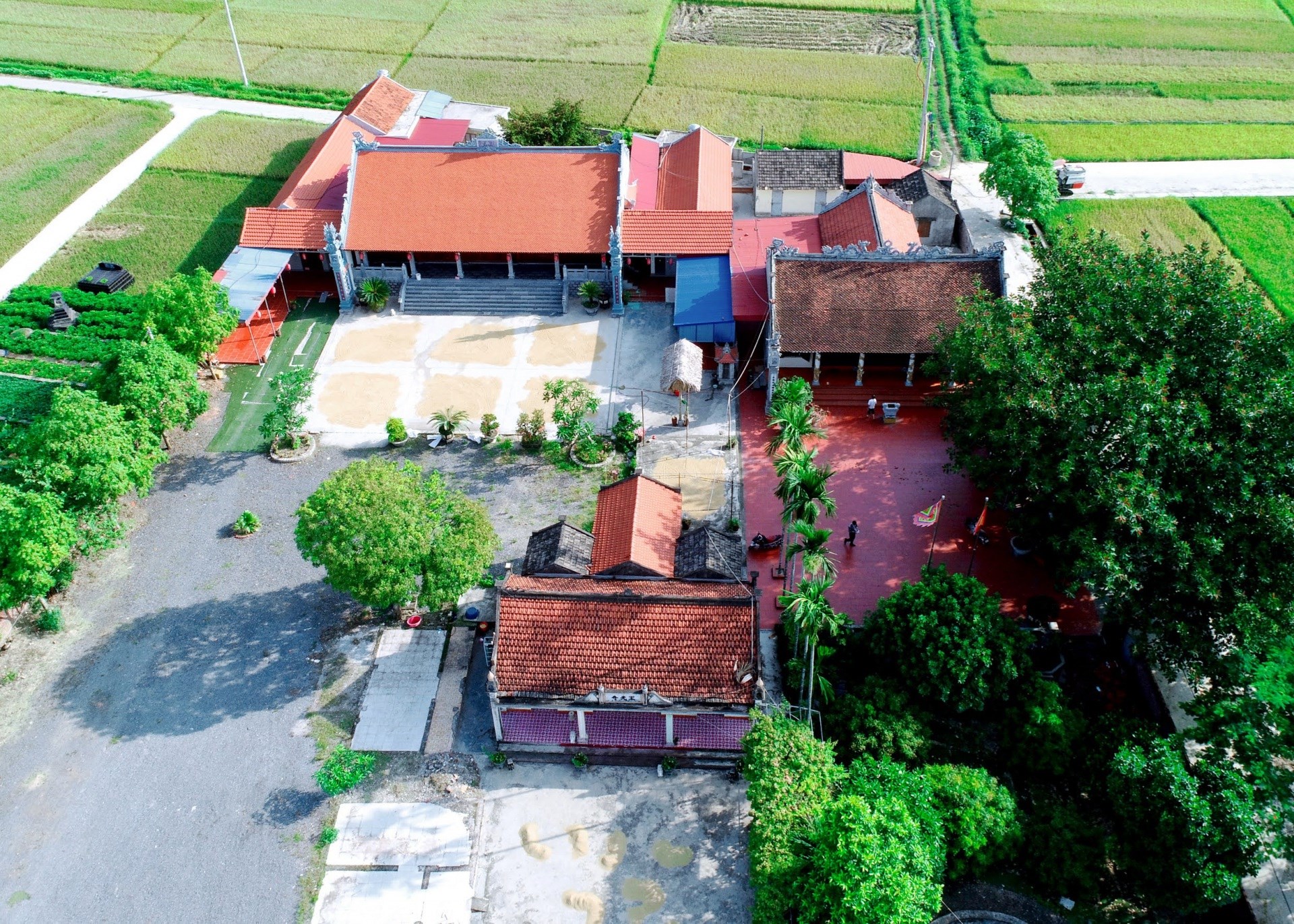 Đình Hà Luận, xã Hòa Bình, huyện Thủy Nguyên