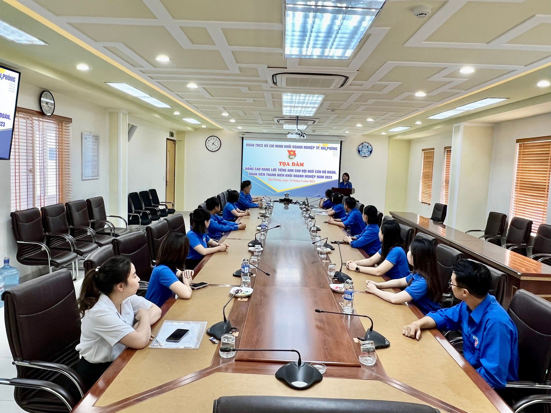 Tọa đàm nâng cao năng lực Tiếng Anh cho đội ngũ cán bộ Đoàn, đoàn viên thanh niên Khối Doanh nghiệp