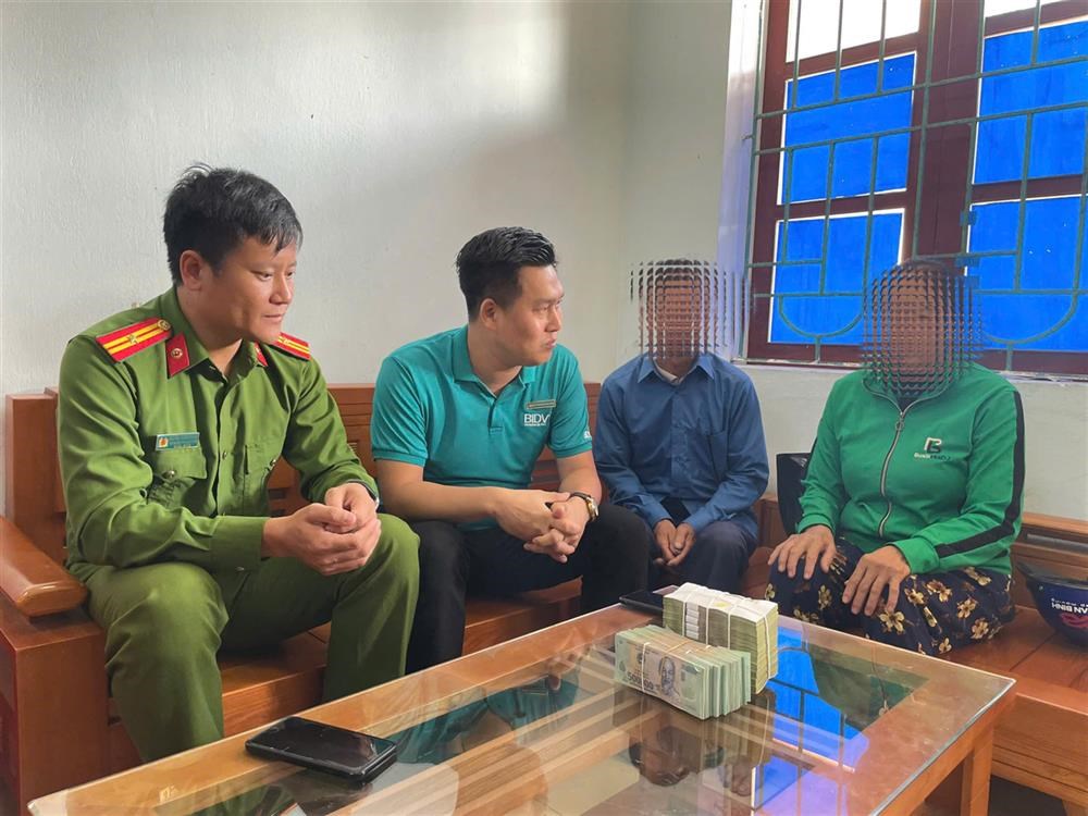 NGƯỜI TỐT VIỆC TỐT: Hà Tĩnh- Kịp thời ngăn chặn vụ lừa đảo chiếm đoạt đoạt tài sản với số tiền lớn qua không gian mạng
