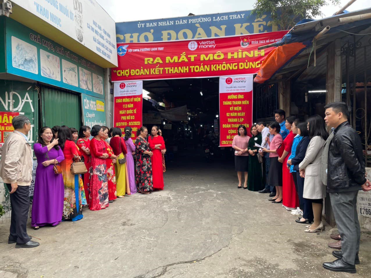 ĐOÀN PHƯỜNG LẠCH TRAY RA MẮT MÔ HÌNH "CHỢ ĐOÀN KẾT THANH TOÁN KHÔNG DÙNG TIỀN MẶT