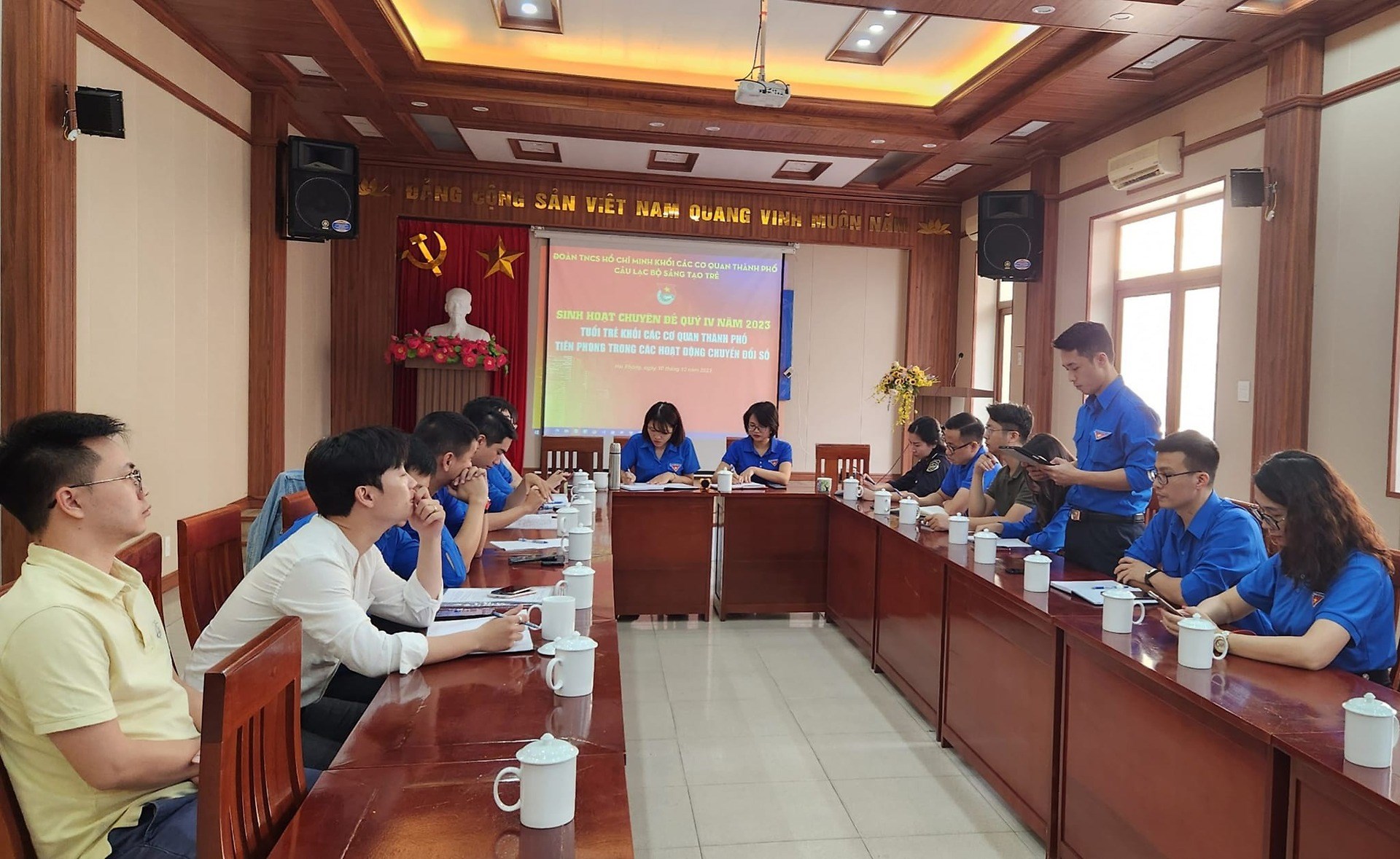 TỔ CHỨC SINH HOẠT CÂU LẠC BỘ SÁNG TẠO TRẺ QUÝ IV NĂM 2023 HƯỞNG ỨNG NGÀY CHUYỂN ĐỔI SỐ QUỐC GIA (10/10/2023)