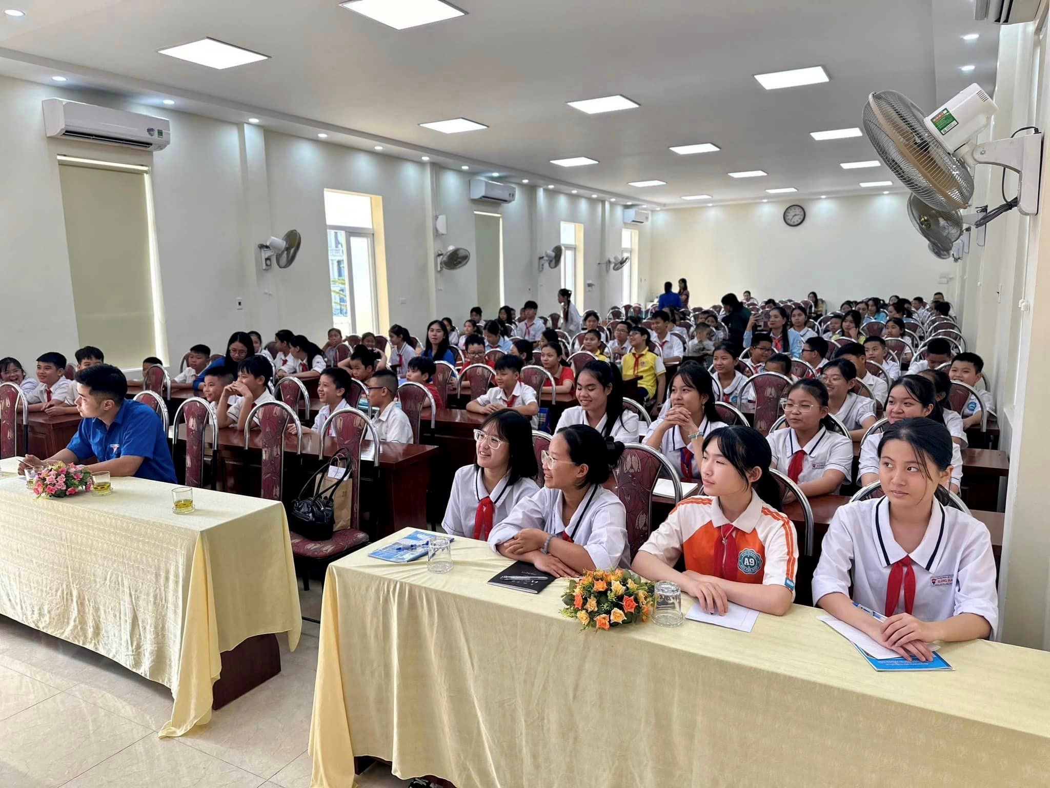 Quận đoàn - Hội đồng Đội quận Hải An tổ chức “ Tập huấn kỹ năng, nghiệp vụ công tác Đội cho Giáo viên làm Tổng phụ trách Đội, cán bộ chỉ huy Đội, phụ trách Sao Nhi đồng năm học 2024 - 2025”