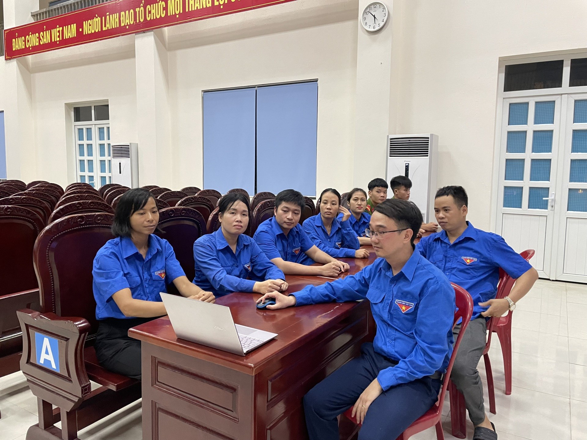 Triển khai Hướng dẫn thực hiện mô hình “Chi đoàn mạnh”