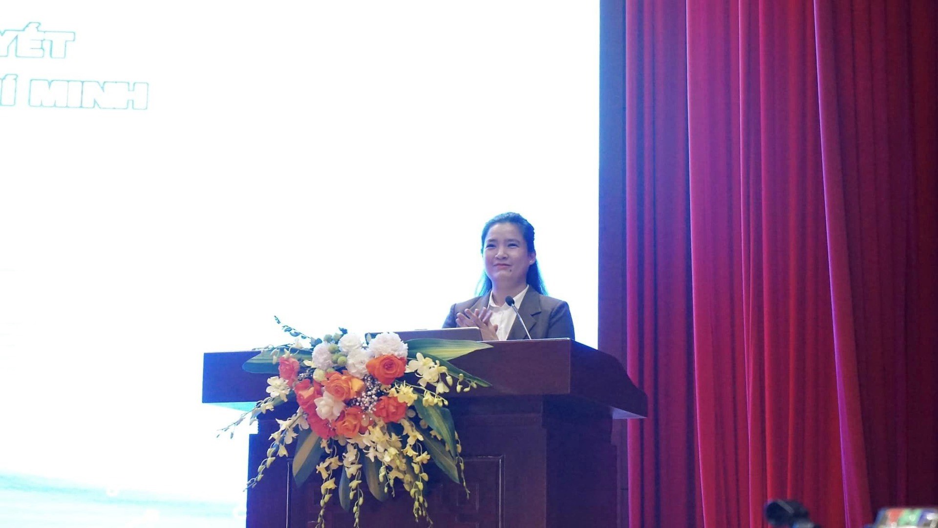 Cán bộ Đoàn tham gia Hội nghị nghiên cứu, học tập, quán triệt Nghị quyết Đại hội Đoàn Toàn quốc lần thứ XII và Nghị quyết Đại hội Đoàn thành phố lần thứ XIV, nhiệm kỳ 2022 - 2027