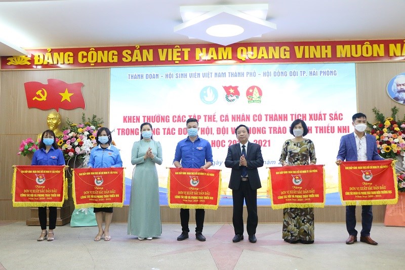 Tổng kết công tác Đoàn, Hội, Đội và phong trào thanh, thiếu nhi năm học 2020 - 2021, triển khai nhiệm vụ năm học 2021 - 2022