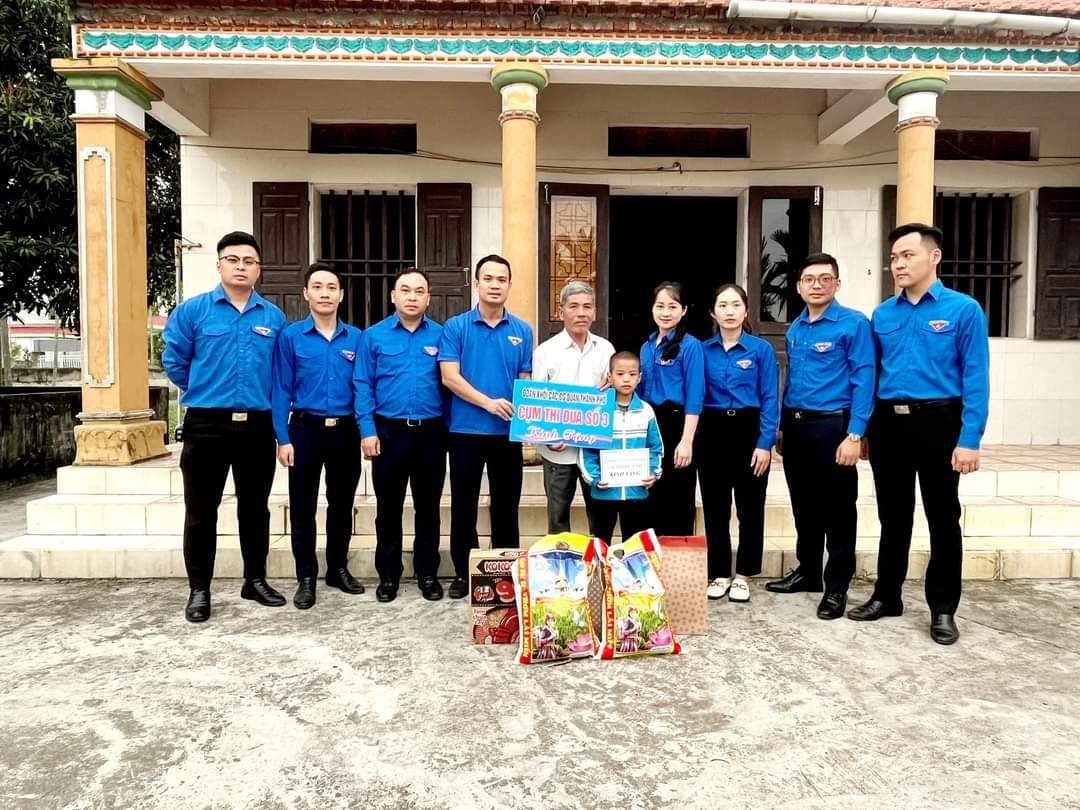 PHẠM QUANG HUY - TẤM GƯƠNG SÁNG VỀ HỌC TẬP VÀ LÀM THEO TƯ TƯỞNG, ĐẠO ĐỨC, PHONG CÁCH HỒ CHÍ MINH