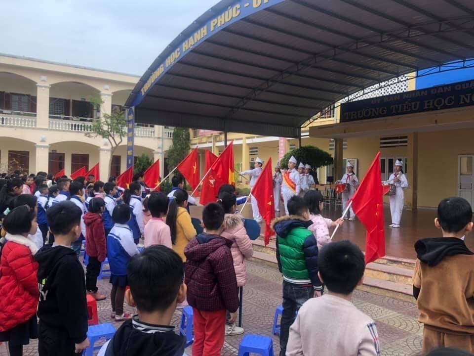 Lễ chào cờ tháng 5 năm học 2021-2022 với chủ đề Bác Hồ kính yêu của chúng em