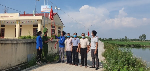Công trình "Tuyến đường điện thăp sáng đường quê