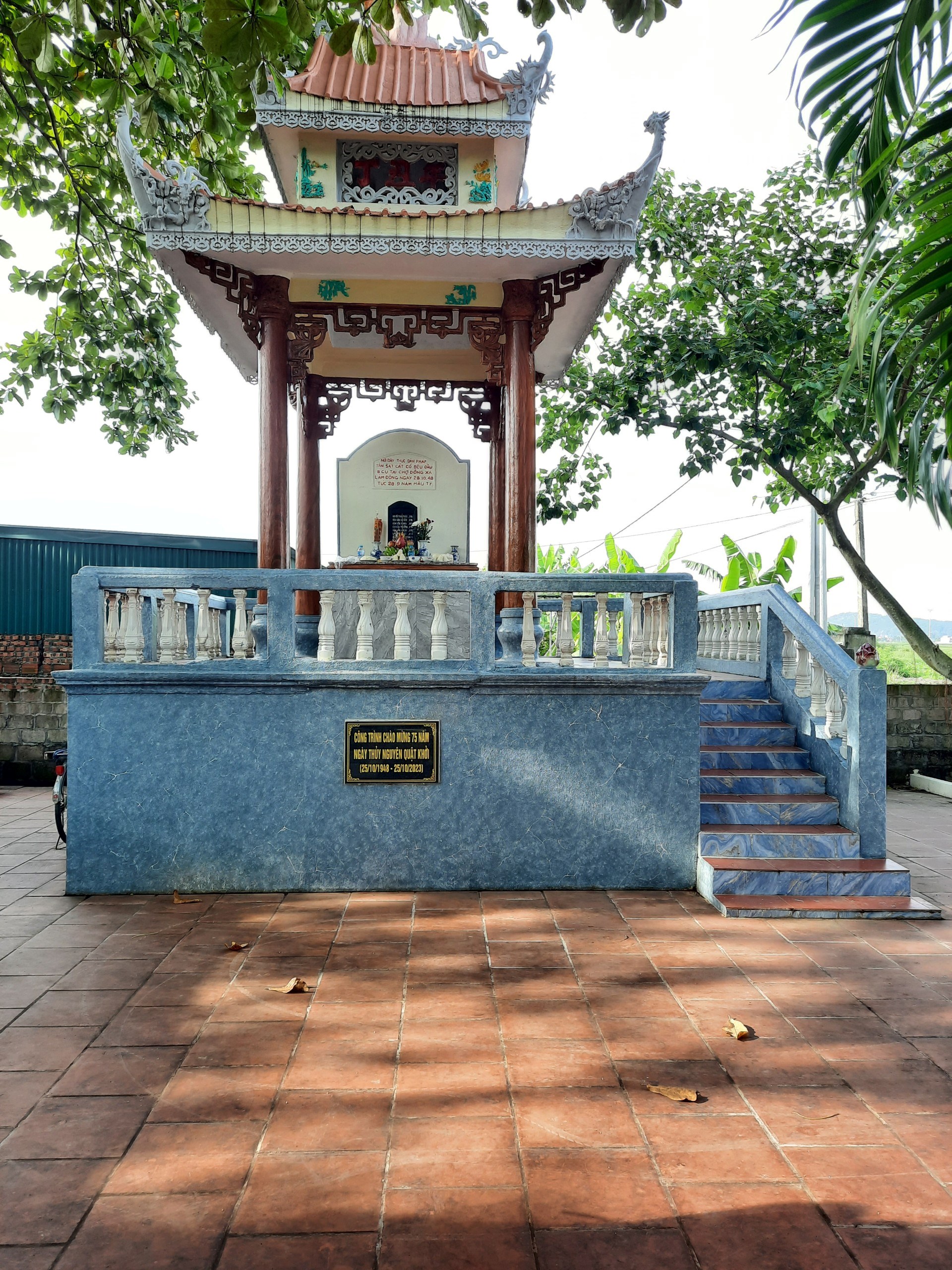 Bia Chợ Đông, huyện Thủy Nguyên