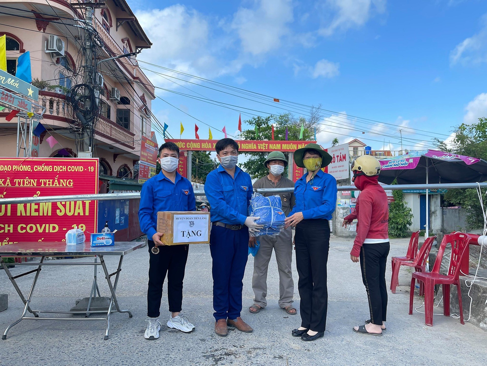HUYÊN ĐOÀN TIÊN LÃNG TỔ CHỨC KIỂM TRA PHÒNG, CHỐNG DỊCH COVID-19