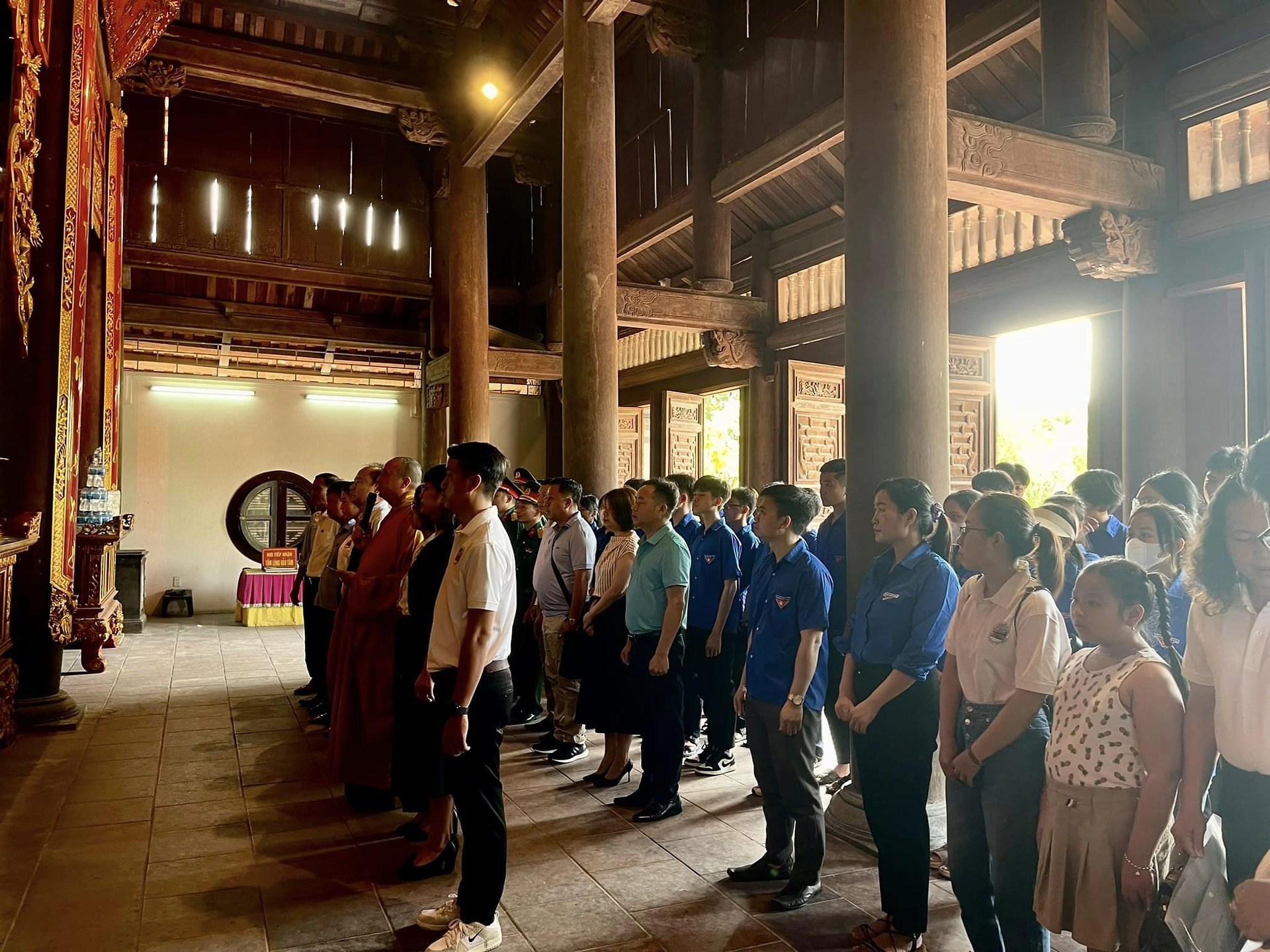HÀNH TRÌNH VỀ ĐỊA CHỈ ĐỎ - CHƯƠNG TRÌNH TRIỂN LÃM LƯU ĐỘNG VÀ GIÁO DỤC VỀ SỰ NGHIỆP THÂN THẾ CỦA CHỦ TỊCH TÔN ĐỨC THẮNG