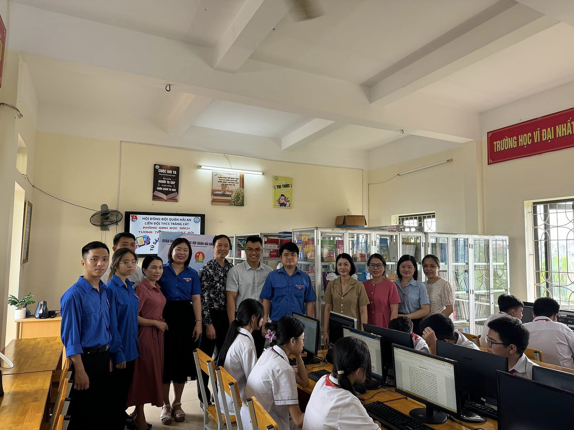 Công trình thanh niên hỗ trợ không gian đọc sách và thư viện số