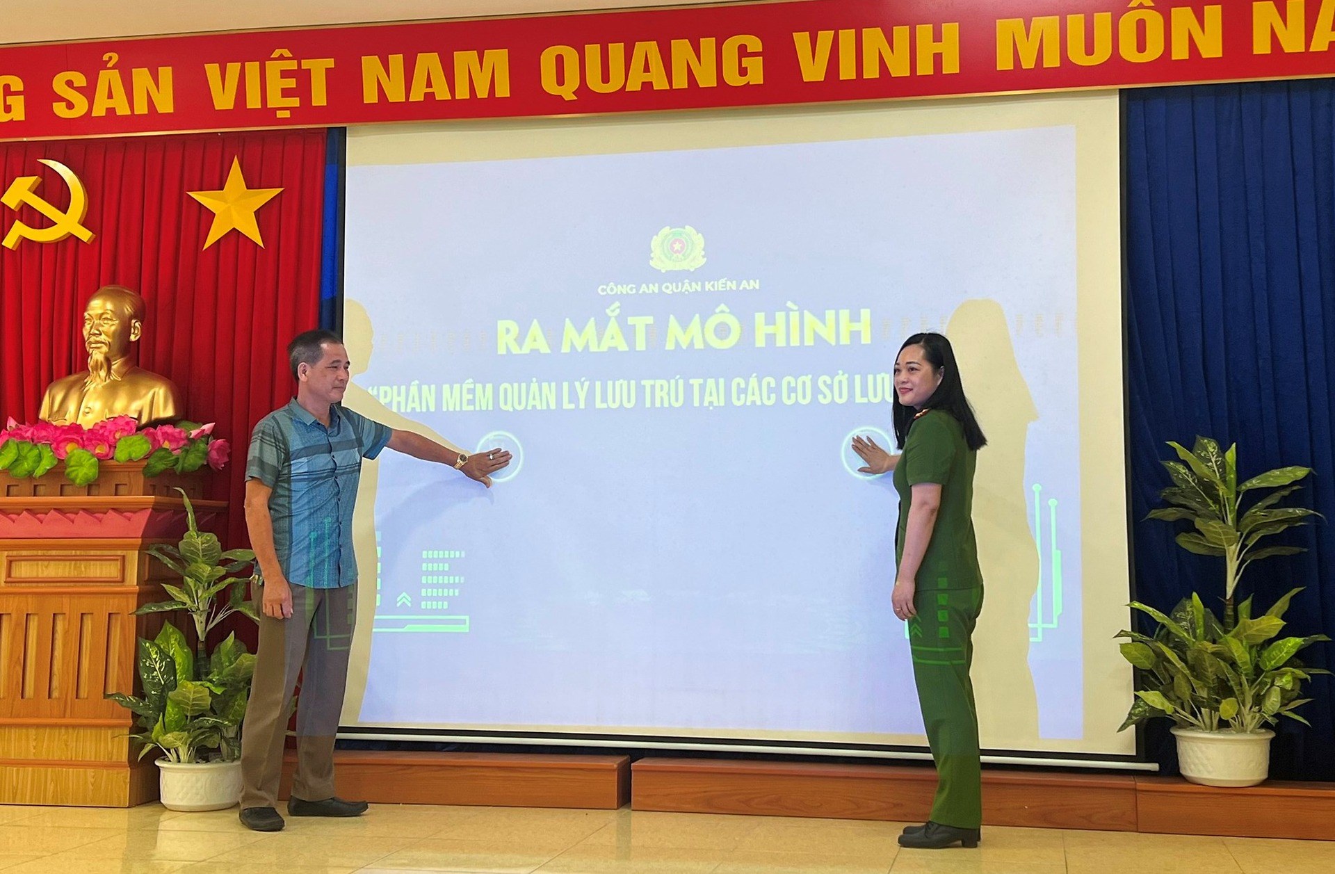 Ra mắt mô hình “Triển khai phần mềm lưu trú”