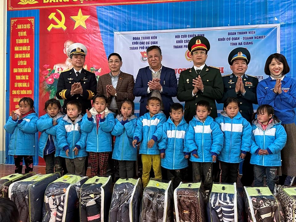 Công trình thanh niên “Xuân ấm vùng cao”