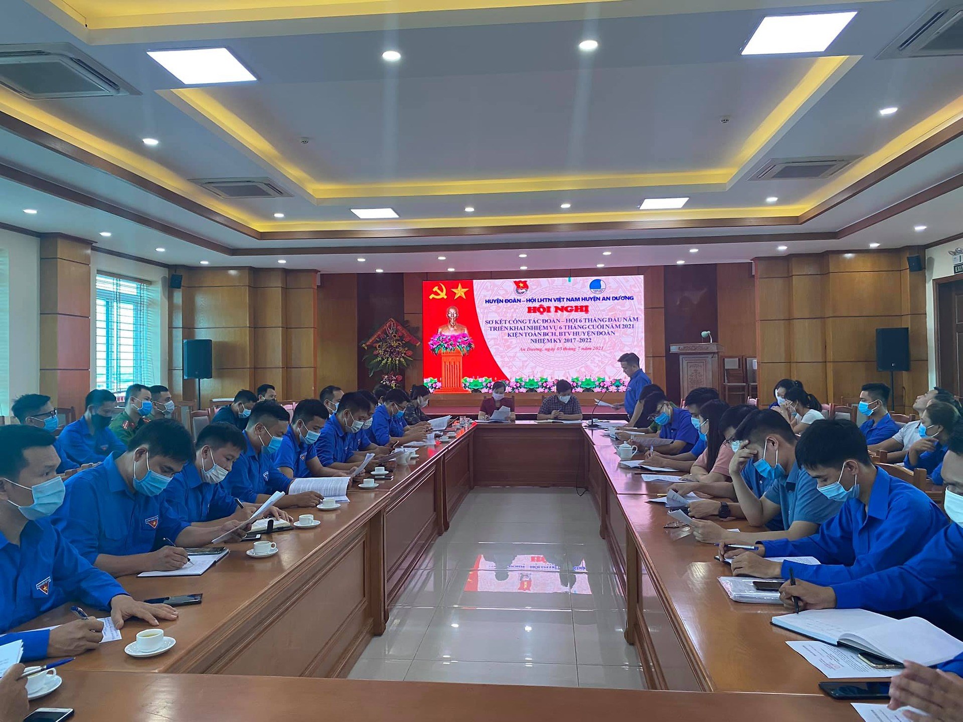 Ngày 05/07/2021, Ban Thường vụ Huyện đoàn tổ chức Hội nghị sơ kết công tác đoàn và phong trào thanh thiếu nhi 6 tháng đầu năm 2021; "Tọa đàm đề xuất ý tưởng sáng kiến, sáng tạo trong khởi nghiệp và xây dựng tổ chức Đoàn vững mạnh" cho ĐVTN.