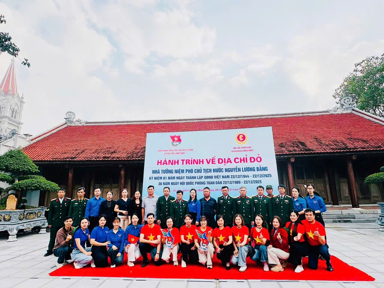 HÀNH TRÌNH VỀ ĐỊA CHỈ ĐỎ – GIÁO DỤC TRUYỀN THỐNG - BỒI ĐẮP LÝ TƯỞNG - TỰ HÀO QUÊ HƯƠNG CÁCH MẠNG.