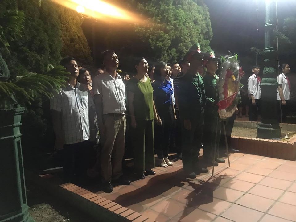 Huyện Đoàn Cát Hải tổ chức lễ thắp nến tri ân các anh hùng liệt sĩ nhân dịp kỷ niệm 73 năm ngày thương binh, liệt sĩ (27/7/1947-27/7/2020)