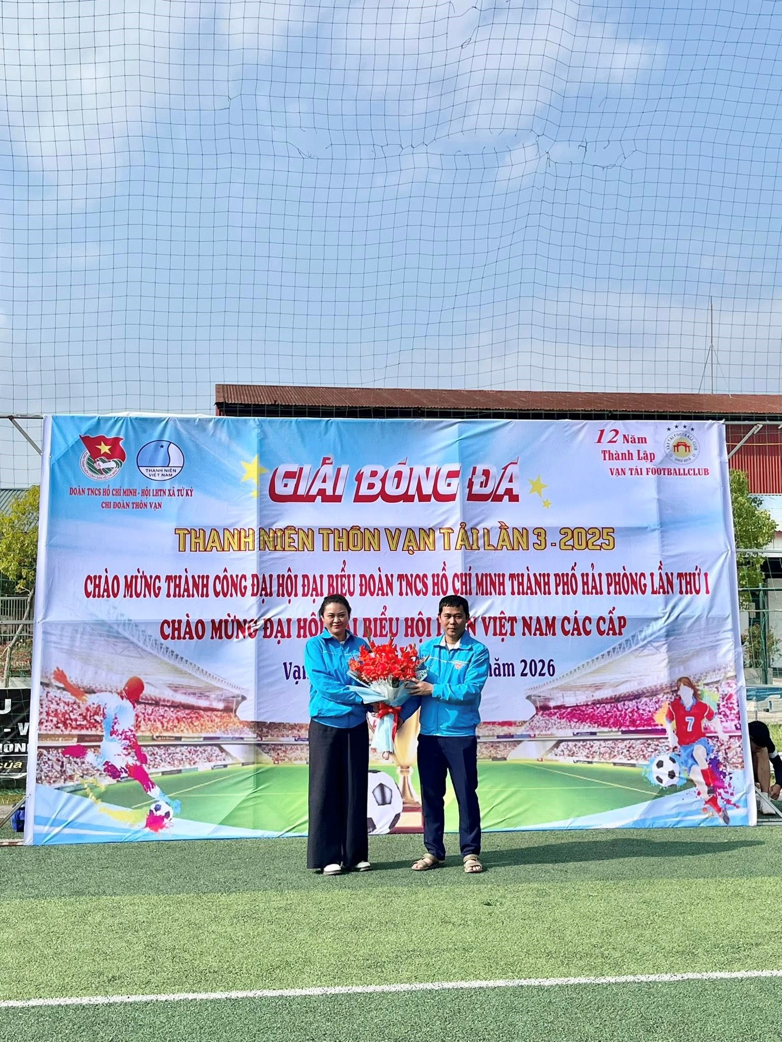 KHAI MẠC GIẢI BÓNG ĐÁ THANH NIÊN THÔN VẠN TẢI - XÃ TỨ KỲ, LẦN THỨ III