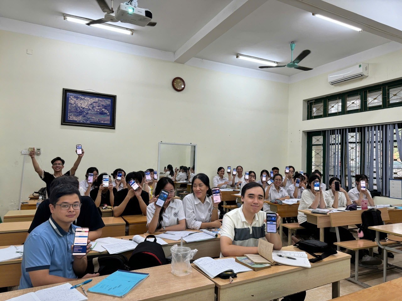 Hưởng ứng hội thi Olympic tiếng Anh học sinh sinh viên toàn quốc lần thứ VI -2024