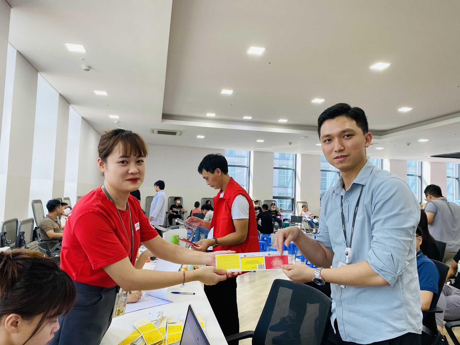 |MÔ HÌNH “TUYÊN TRUYỀN, PHỔ BIẾN PHÁP LUẬT VỀ AN TOÀN GIAO THÔNG” LƯU ĐỘNG TẠI CÁC KHU CÔNG NGHIỆP|