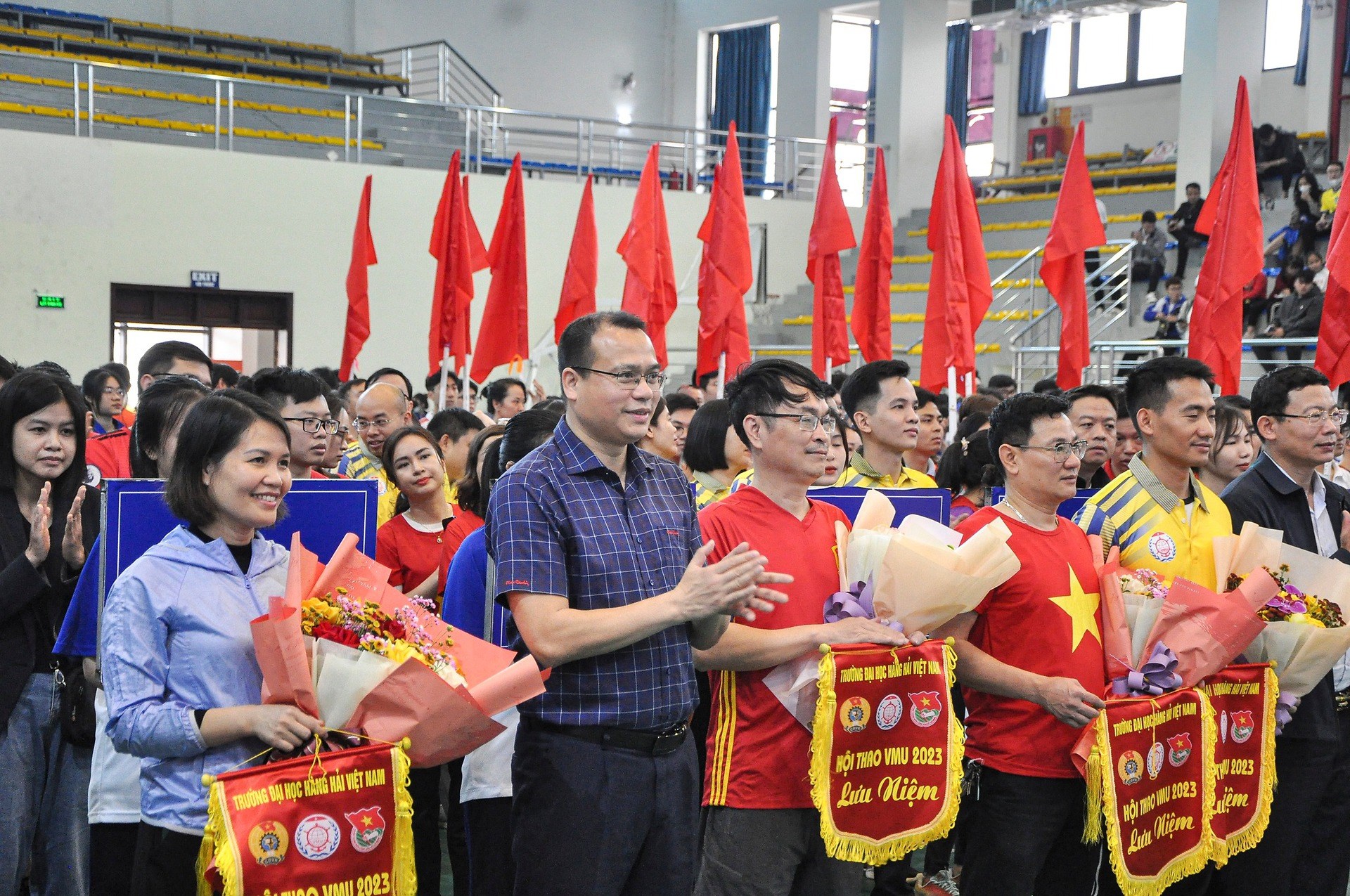 LỄ KHAI MẠC HỘI THAO VMU NĂM HỌC 2022 - 2023