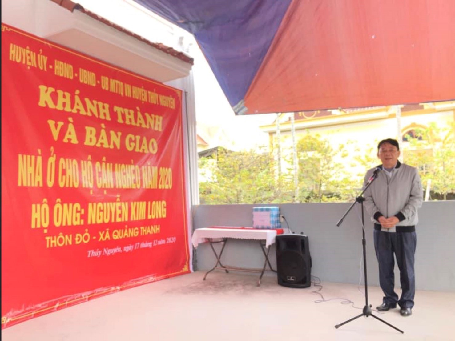 XÂY DỰNG NHÀ Ở CHO HỘ CẬN NGHÈO