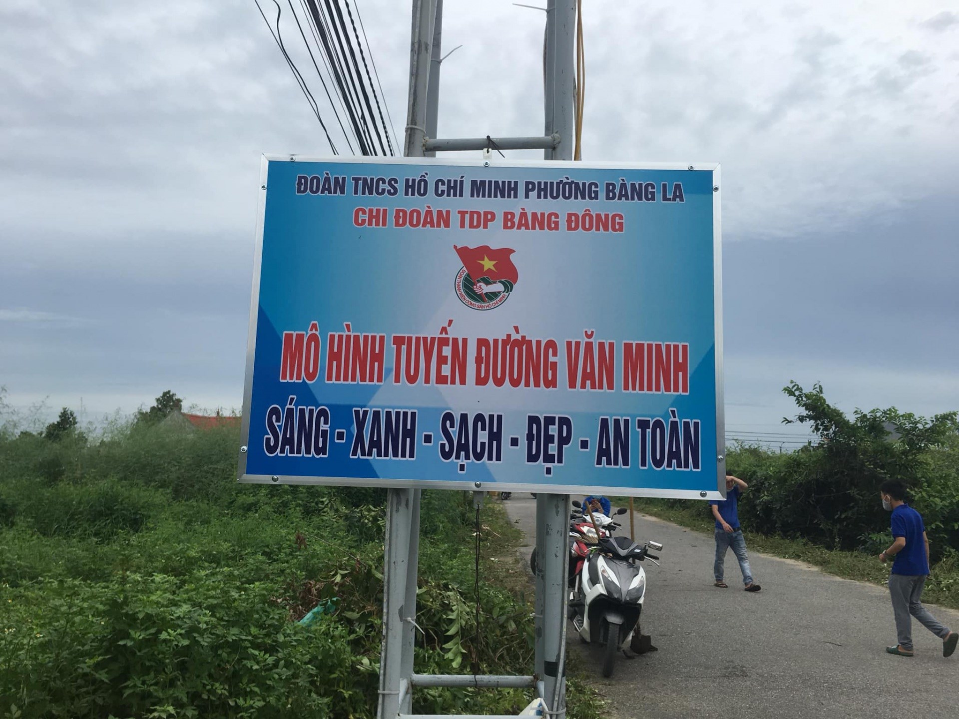 Quận đoàn Đồ Sơn: xây dựng mới 01 mô hình bảo vệ môi trường sáng - xanh - sạch - đẹp năm 2021