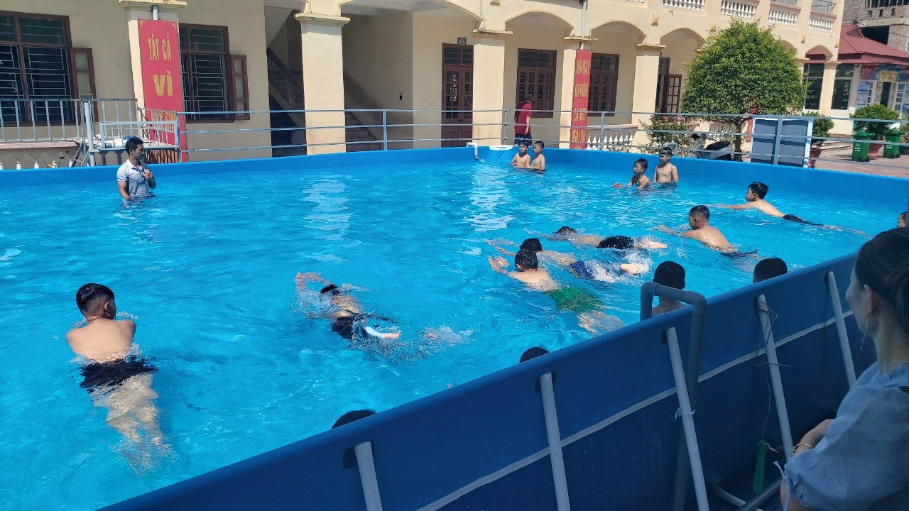Huyện Đoàn - Hội đồng Đội huyện Chỉ đạo - TỔ CHỨC TUYÊN TRUYỀN PHÒNG TRÁNH ĐUỐI NƯỚC TRẺ EM