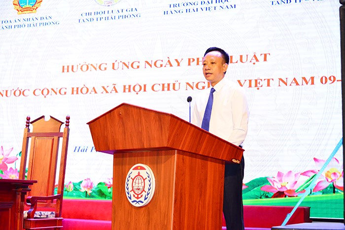 Đoàn TNCS Hồ Chí Minh trường Đại học Hàng hải Việt Nam tổ chức Phiên toà giả định nhân Ngày Pháp luật Việt Nam 09/11
