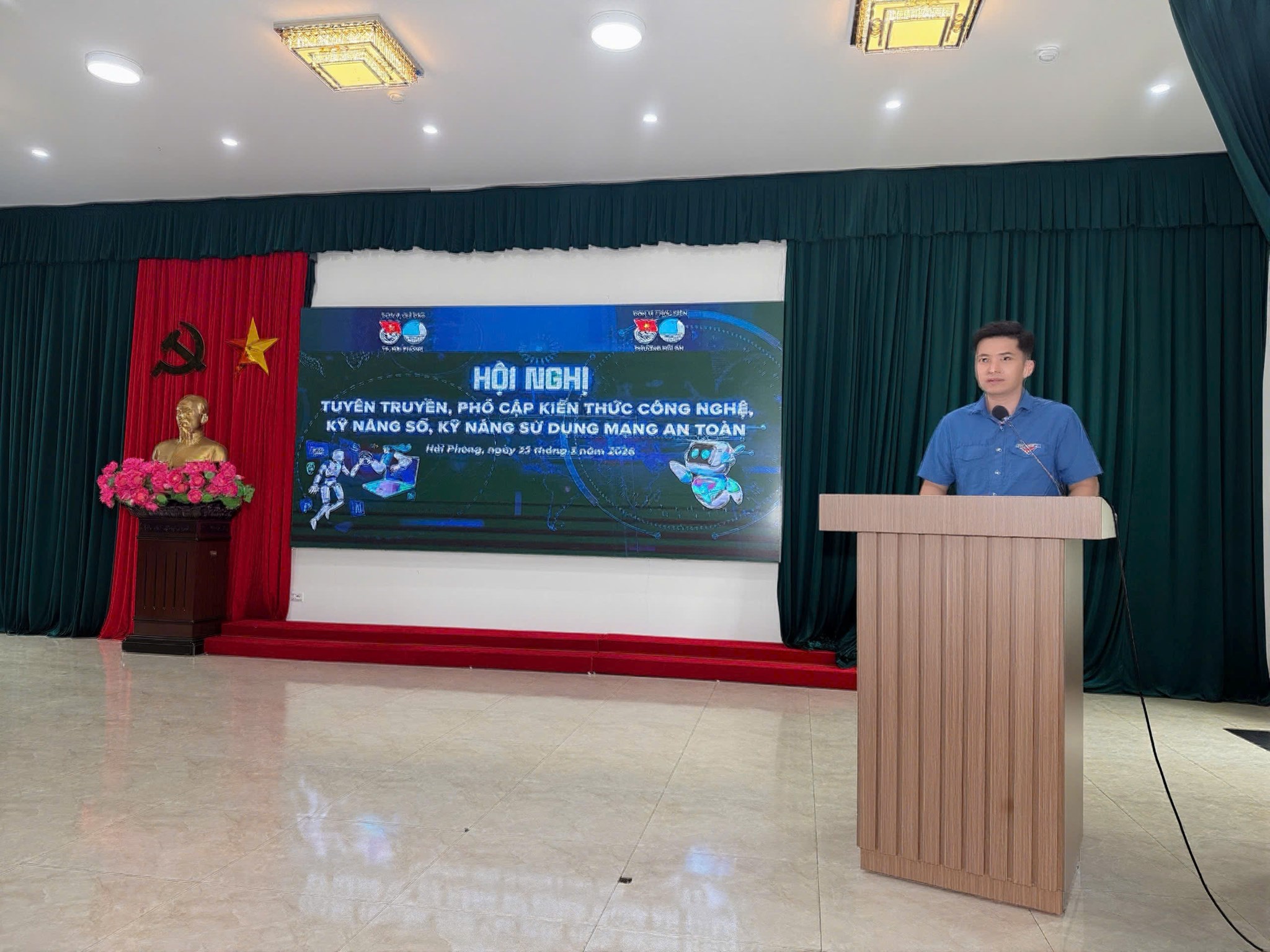 Thành đoàn Hải Phòng chỉ đạo Đoàn phường Hải An tổ chức đăng cai Hội nghị tuyên truyền, phổ cập kiến thức công nghệ, kỹ năng số và kỹ năng sử dụng mạng an toàn.