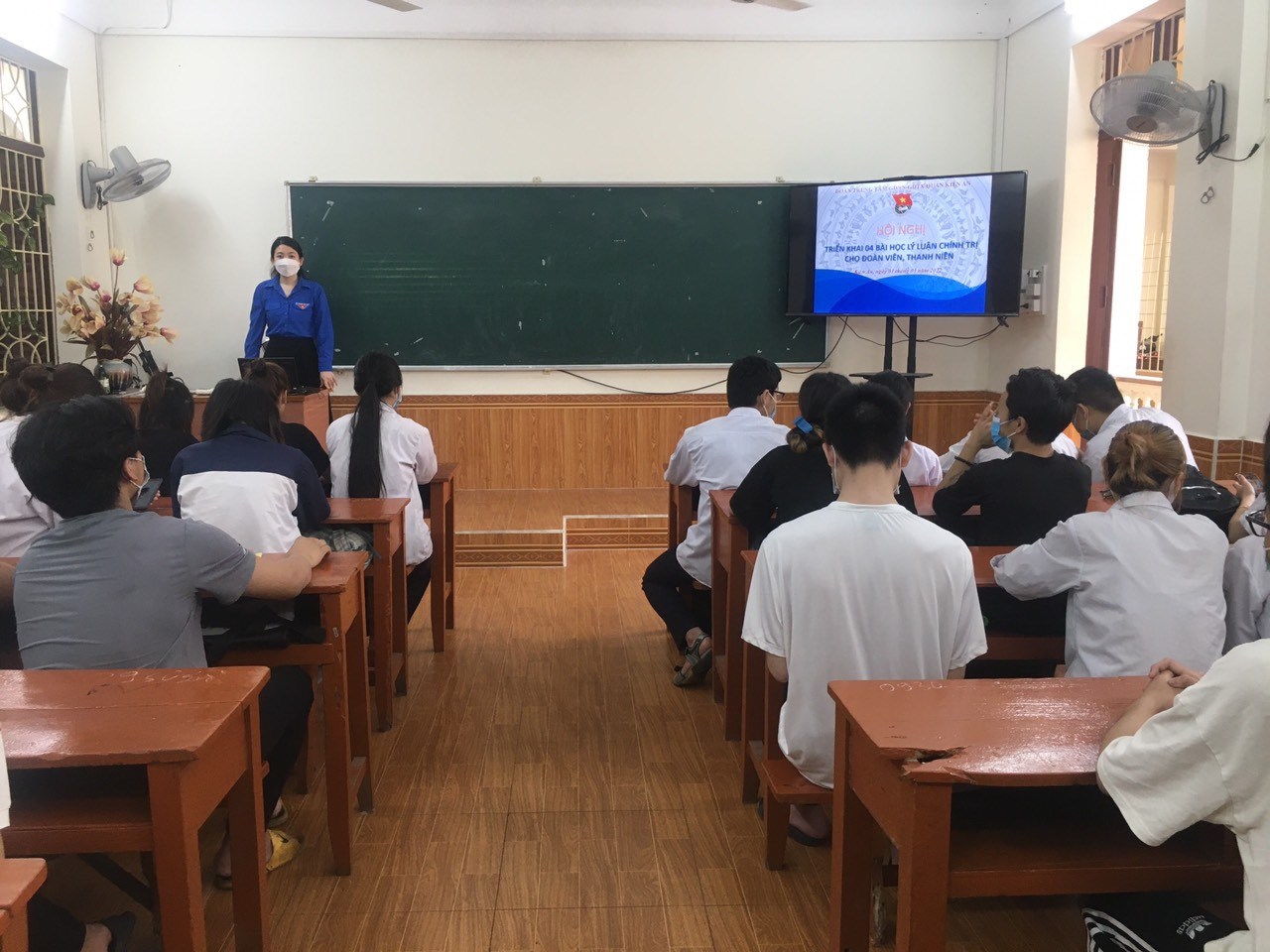 Học tập 4 bài học Lý luận chính trị cho đoàn viên