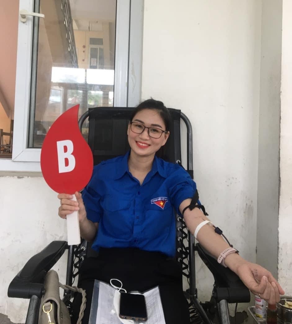 Đoàn thanh niên Điện lực Hải Phòng hưởng ứng chương trình hiến máu nhân đạo Giọt Hồng Đất Cảng năm 2022