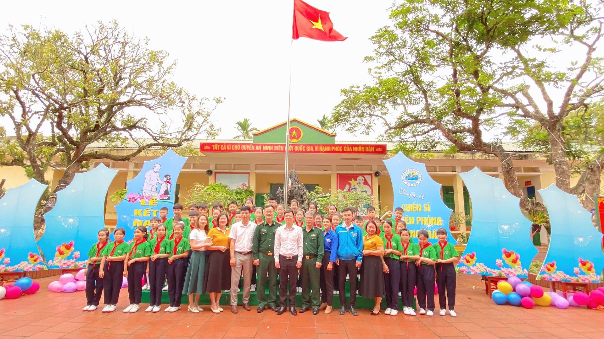 Đoàn TNCS Hồ Chí Minh huyện Kiến Thụy tổ chức Chương trình trải nghiệm sáng tạo: “Chiến sĩ Biên phòng trong trái tim em”
