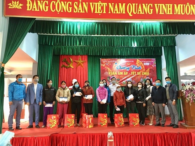 Ngày 30/1/2021 Huyện đoàn An Dương kết hợp cùng UBND xã Lê Thiện, Công Ty Bất động sản bán nhá Hải Phòng thực hiện chương trình "Xuân ấm áp - Tết sẻ chia". Tại chương trình tặng 58 suất quà cho 58 hộ gia đình có công , hoàn cảnh khó khăn trên địa bàn
