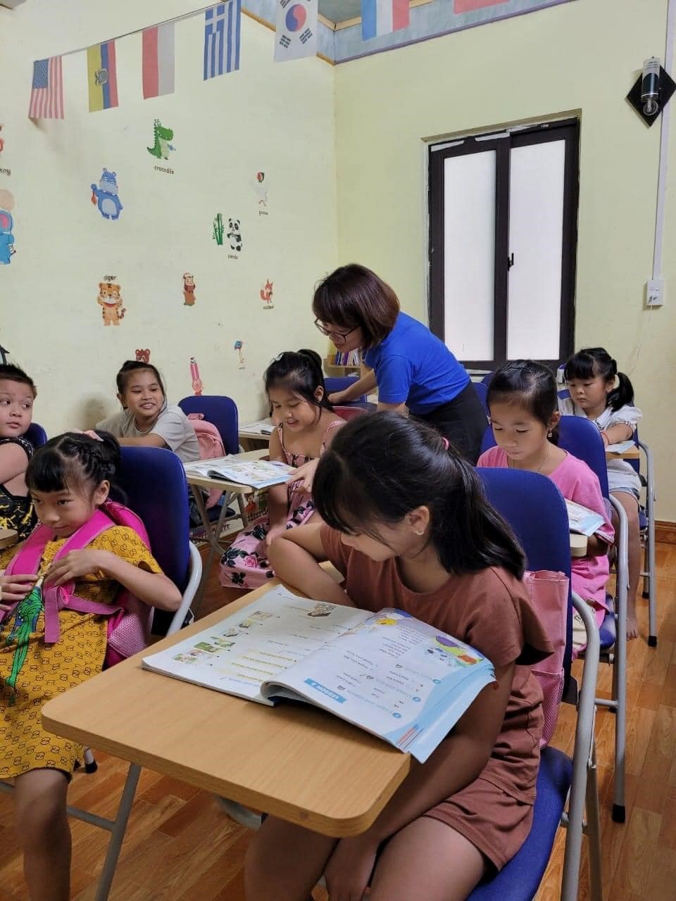 NỮ CÁN BỘ ĐOÀN TRẺ VỚI KHÁT VỌNG LÀM GIÀU TRÊN MẢNH ĐẤT QUÊ HƯƠNG
