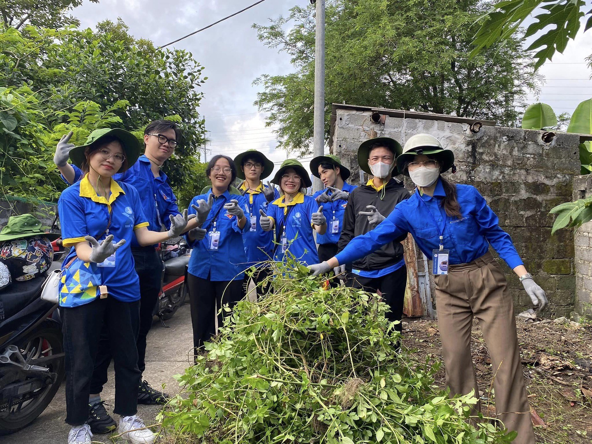 CHIẾN DỊCH THANH NIÊN TÌNH NGUYỆN HÈ 2023 - HÀNH TRÌNH XANH 2023: CON ĐƯỜNG XANH