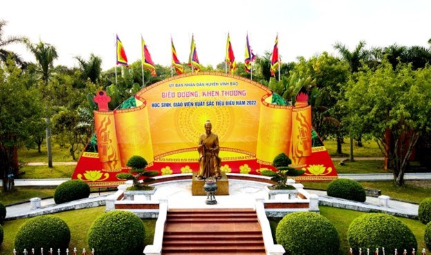 KHU DI TÍCH QUỐC GIA ĐẶC BIỆT ĐỀN THỜ  TRẠNG TRÌNH NGUYỄN BỈNH KHIÊM.