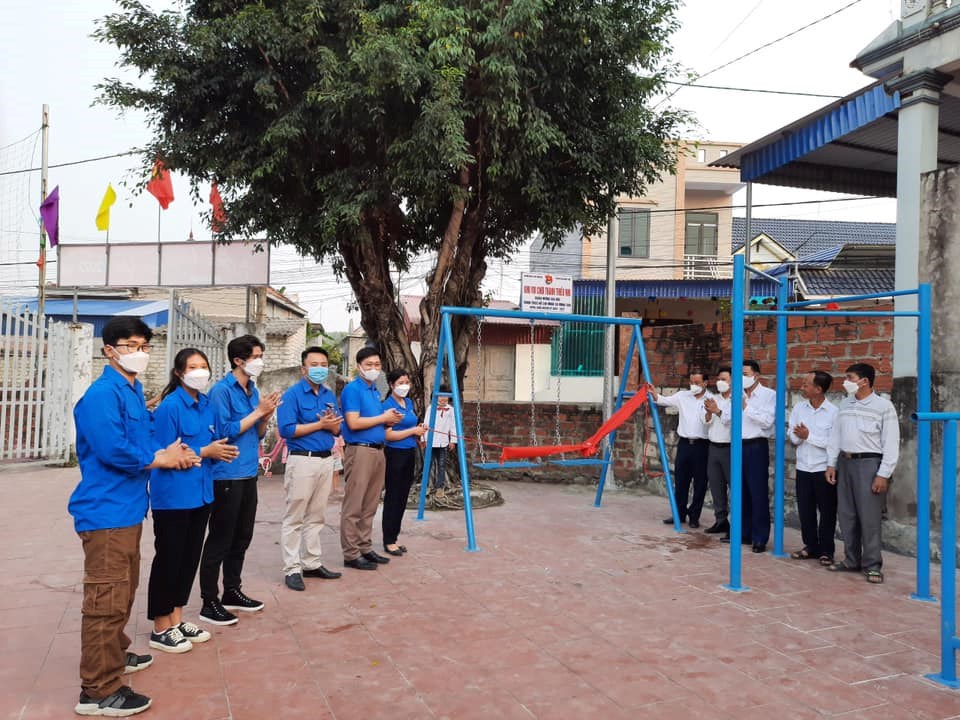 BTV HUYỆN ĐOÀN THỦY NGUYÊN, LÃNH ĐẠO ĐẢNG ỦY XÃ, BAN CHẤP HÀNH ĐOÀN XÃ MINH TÂN TỔ CHỨC KHÁNH THÀNH KHU VUI CHƠI CHO THANH THIẾU NHI