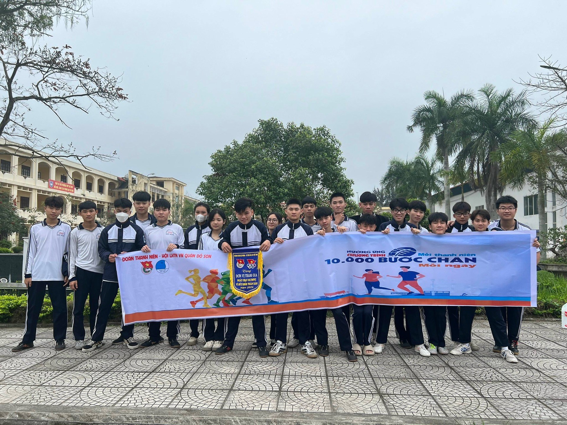 Tuổi trẻ Đồ Sơn hưởng ứng chương trình Mỗi thanh niên 10.000 bước chân mỗi ngày