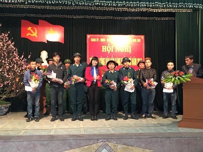 1489371705-nh Yến 17-paint