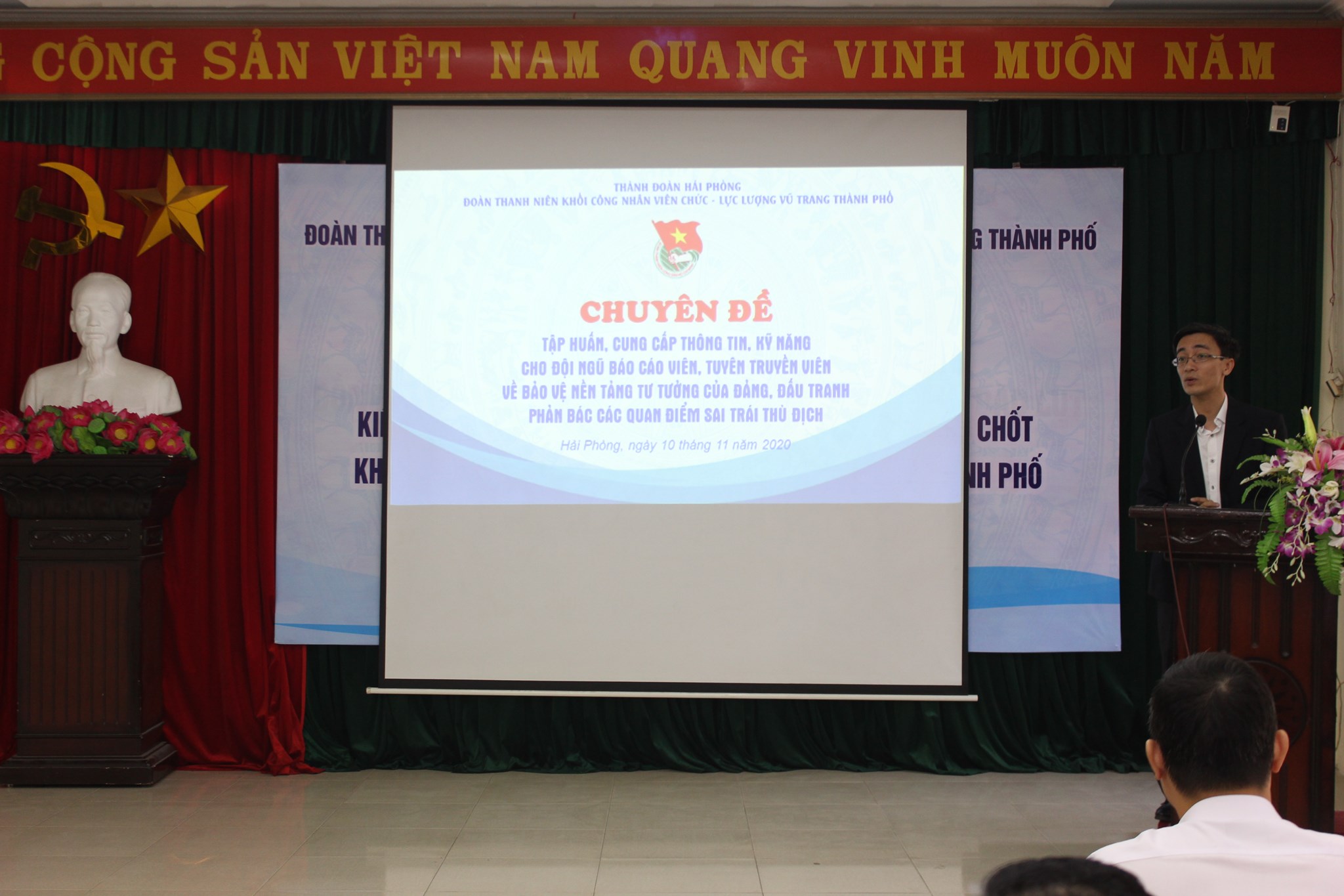 Công tác Bảo vệ nền tảng tư tưởng của Đảng của tuổi trẻ thành phố theo tinh thần Nghị quyết số 35-NQ/TW của Bộ Chính trị