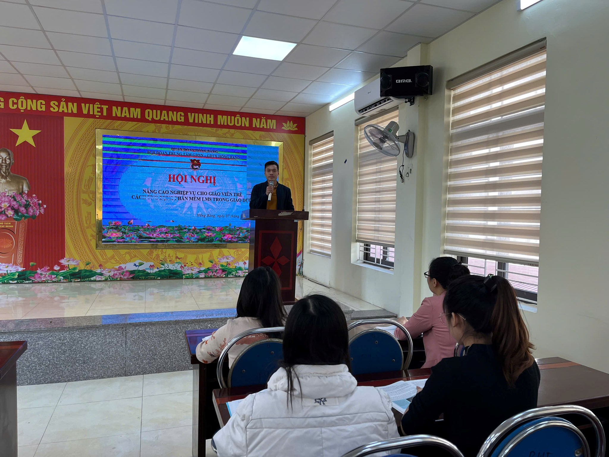 Hội nghị nâng cao nghiệp vụ cho giáo viên trẻ - cách ứng dụng phần mềm LMS trong giáo dục