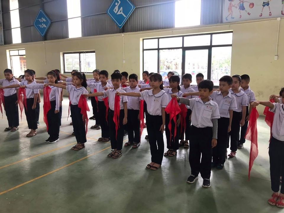 Huyện đoàn-hội đồng đội huyện An Dương chỉ đạo tổ chức làm điểm mô hình lớp tập huấn cho 30 cán bộ chỉ huy Đội tại Liên đội Võ Thị Sáu, trường tiểu học An Hồng