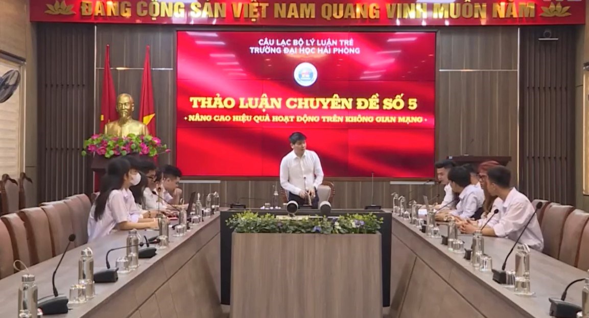 CLB Lý luận trẻ trường Đại học Hải Phòng tổ chức sinh hoạt định kỳ quý II.2023