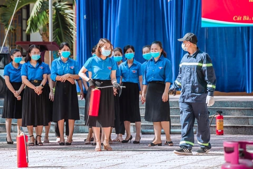TUYÊN TRUYỀN, TẬP HUẤN CÔNG TÁC PHÒNG CHÁY CHỮA CHÁY, CỨU NẠN CỨU HỘ VÀ AN TOÀN GIAO THÔNG, NĂM HỌC 2021 - 2022