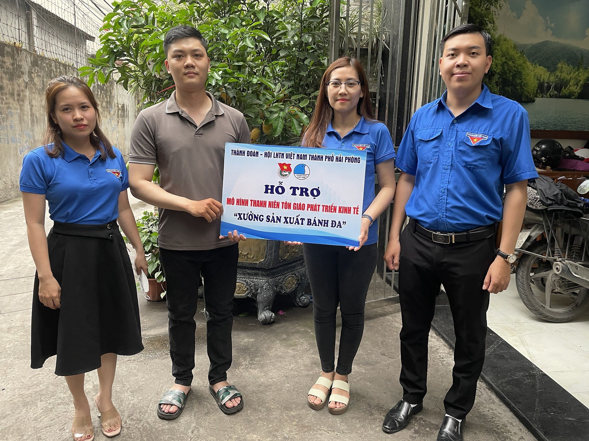 Triển khai 02 mô hình hỗ trợ thanh niên tôn giáo phát triển kinh tế