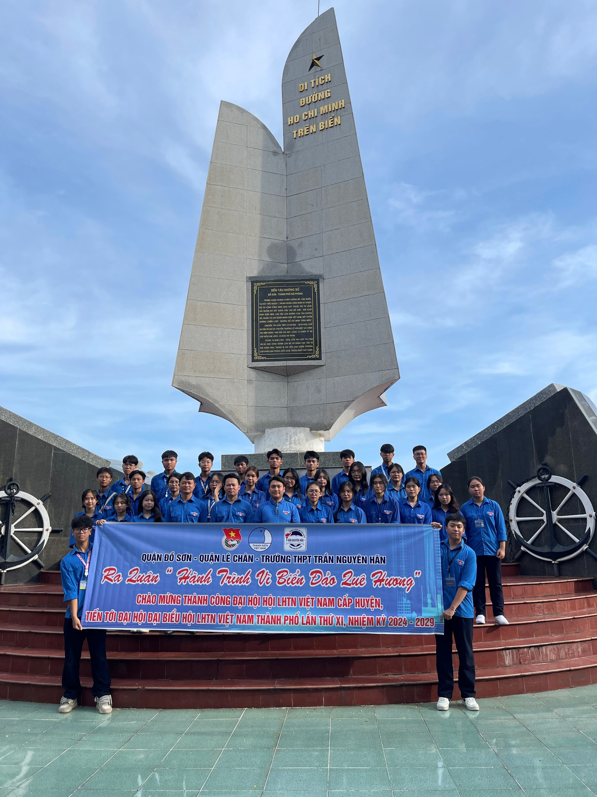 Quận Đồ Sơn: Phối hợp tổ chức thành công chương trình "Hành trình vì Biển đảo quê hương" năm 2024
