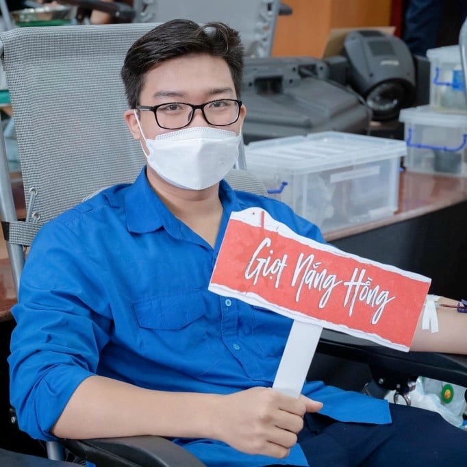 Trần Việt Hoàng - Bí thư Chi đoàn Tổ dân phố Lệ Tảo 1 - Nam Sơn - Kiến An - Tấm gương học tập và làm theo tư tưởng, đạo đức, phong cách Hồ Chí Minh